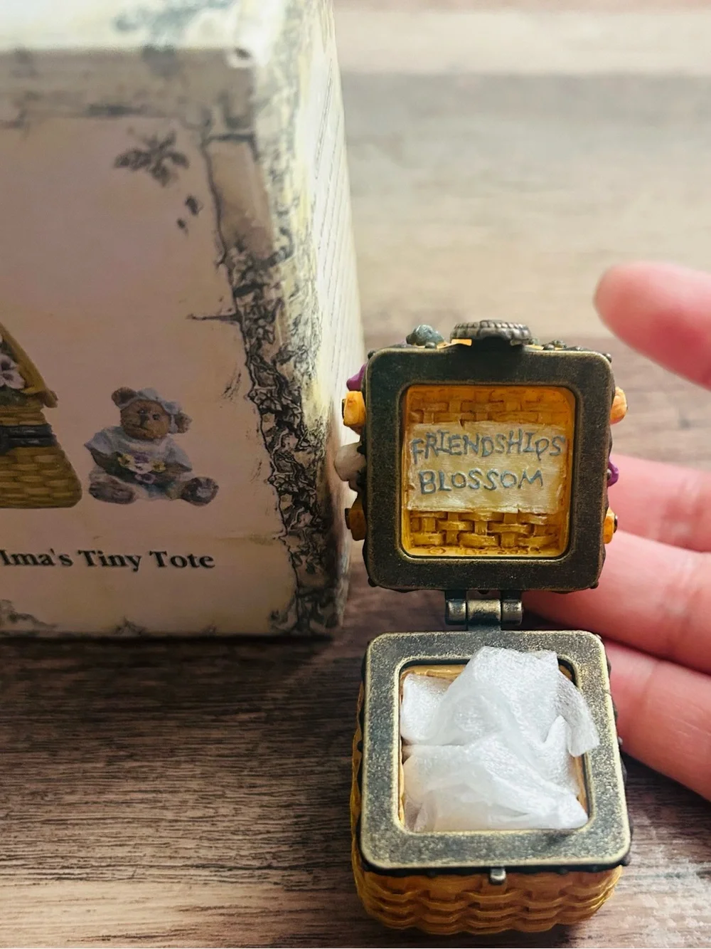 Vintage Boyds Bears Ima’s Tiny Tote Treasure Box#392136LB. Longaberger exclusive